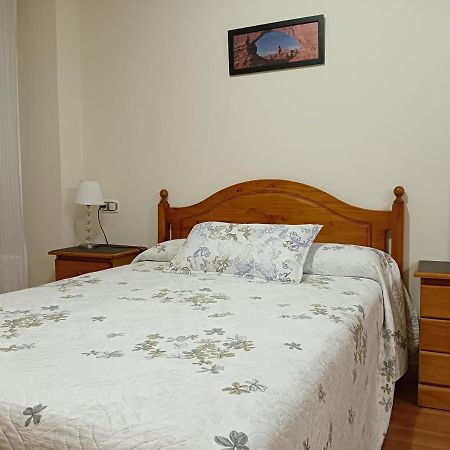 Apartamentos Chevere Rojo-Huca Oviedo Esterno foto