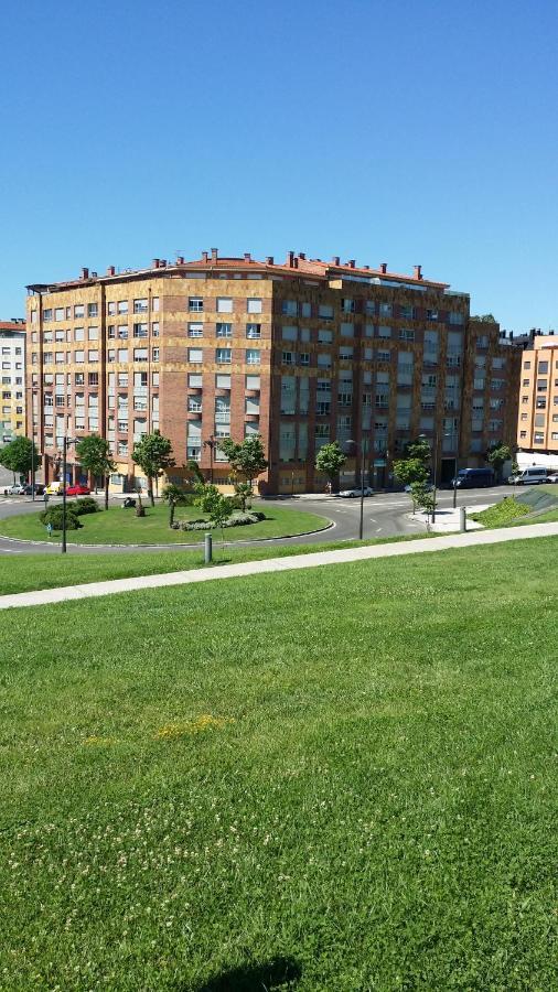 Apartamentos Chevere Rojo-Huca Oviedo Esterno foto