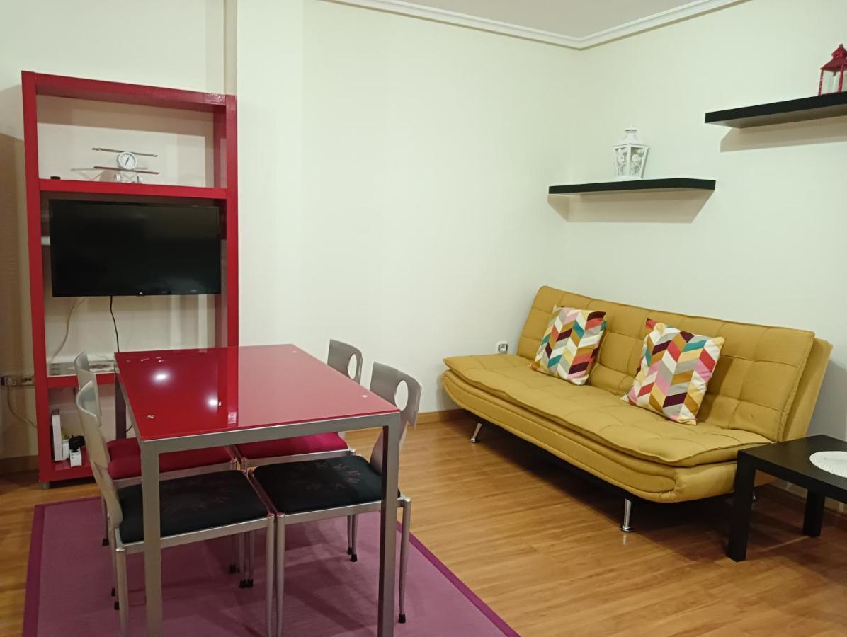 Apartamentos Chevere Rojo-Huca Oviedo Esterno foto