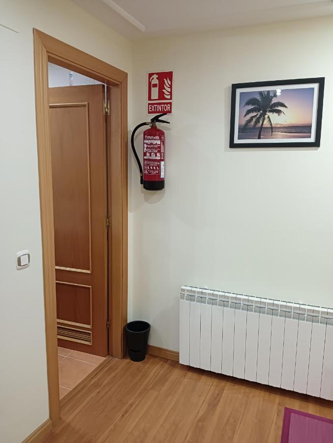 Apartamentos Chevere Rojo-Huca Oviedo Esterno foto